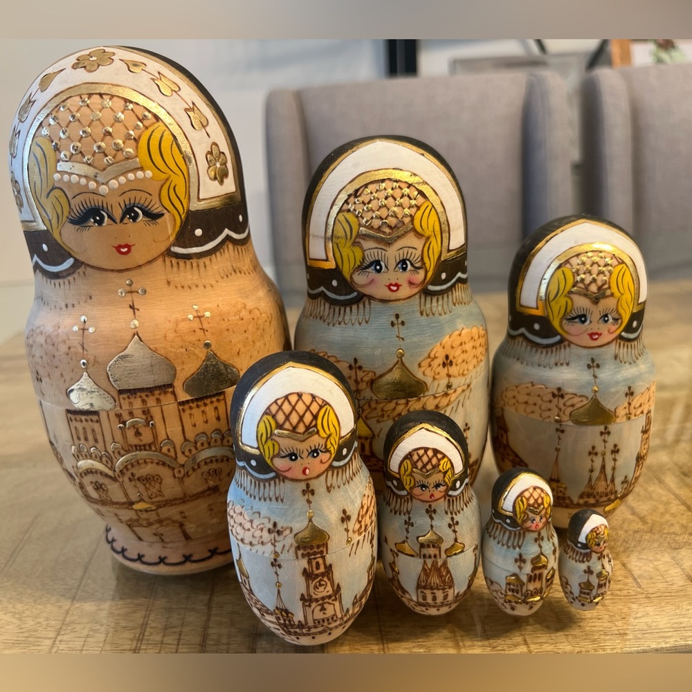 Russian Matryoshka babushka handpainted 7  Nesting Dolls